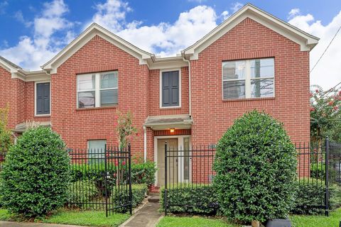 Photo of 2937 W Dallas Street, Houston, TX 77019 (MLS # 49243551)