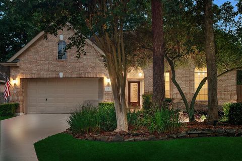 Photo of 7 Coachman Ridge Place, The Woodlands, TX 77382 (MLS # 12805028)