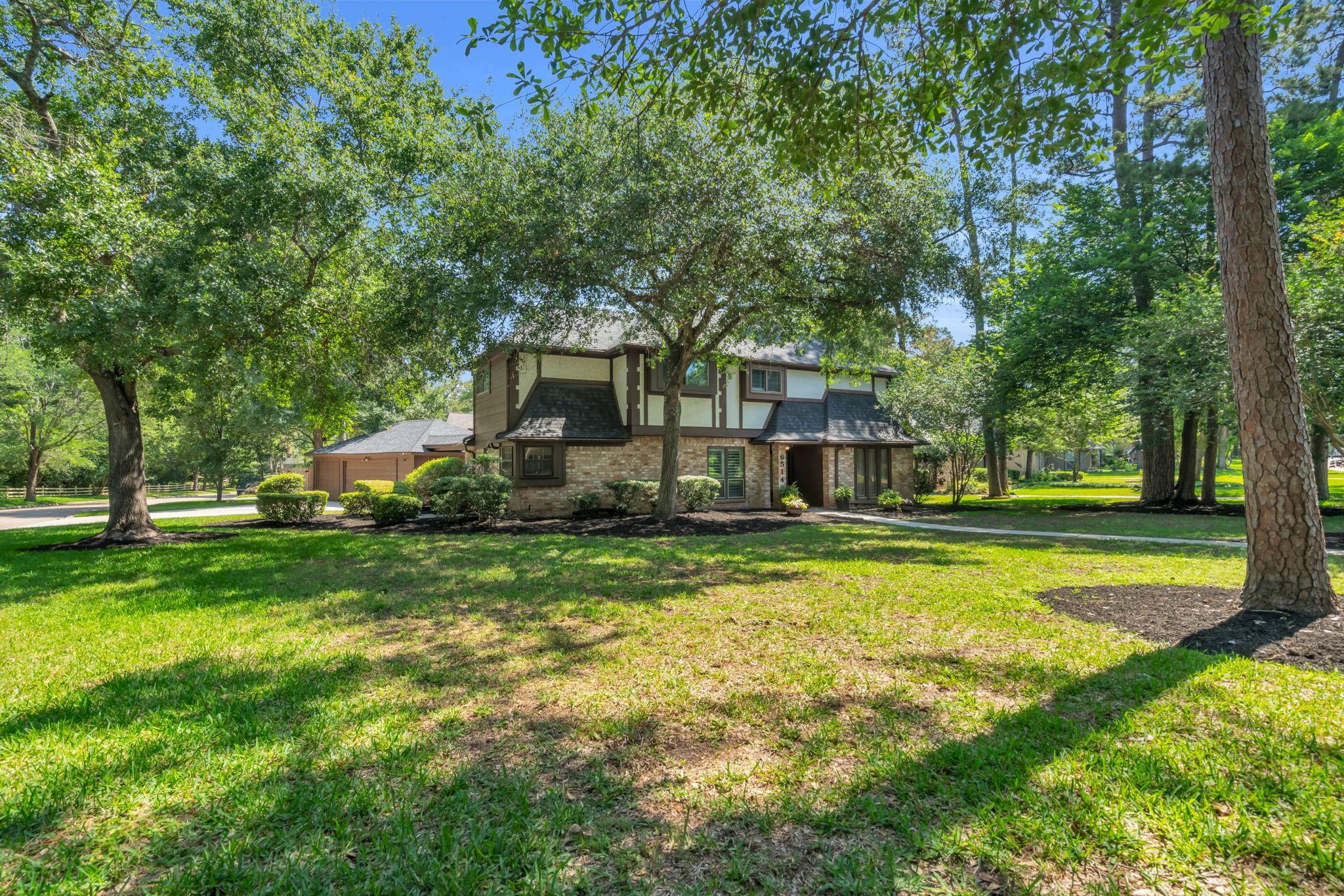 6514 Larkmount Drive