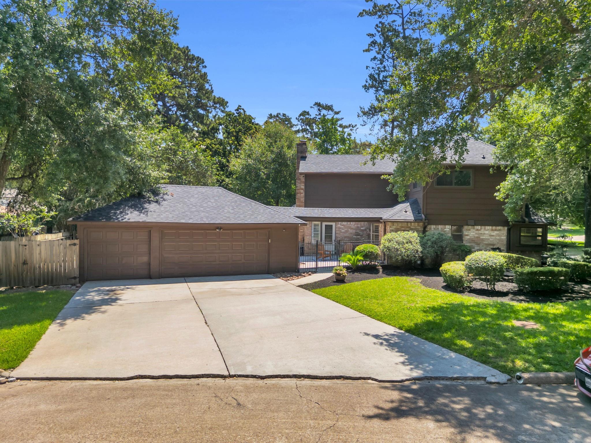 6514 Larkmount Drive