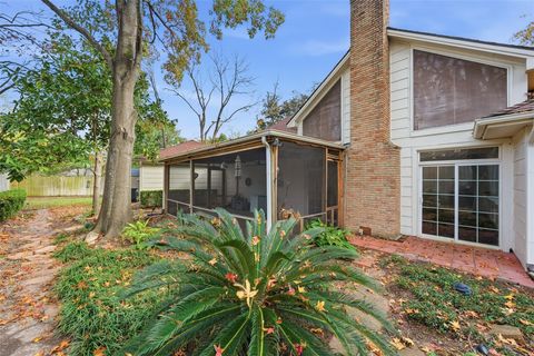 Tiny photo for 1422 Trace Drive, Houston, TX 77077 (MLS # 69185801)