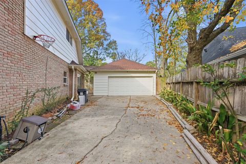 Tiny photo for 1422 Trace Drive, Houston, TX 77077 (MLS # 69185801)