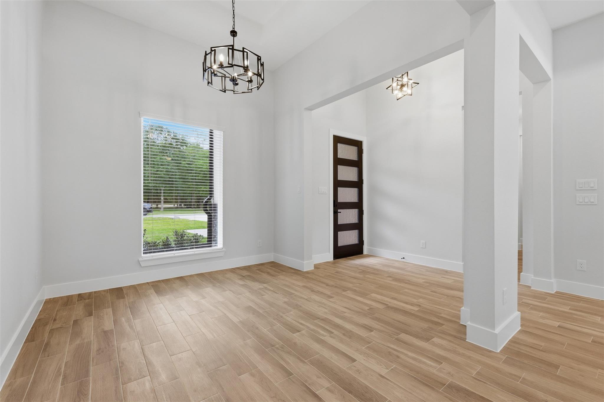 2638 Fountain View Street