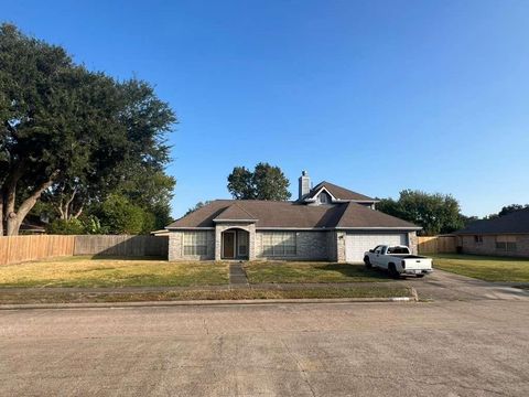 Photo of 16218 Canario Drive, Houston, TX 77083 (MLS # 66830581)