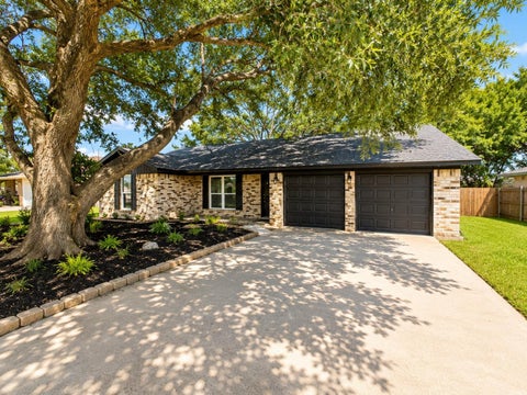 Photo of 1815 Brumbelow Street, Rosenberg, TX 77471 (MLS # 10614011)