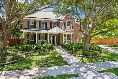 Photo of 7535 Guinevere Drive, Sugar Land, TX 77479 (MLS # 27347396)