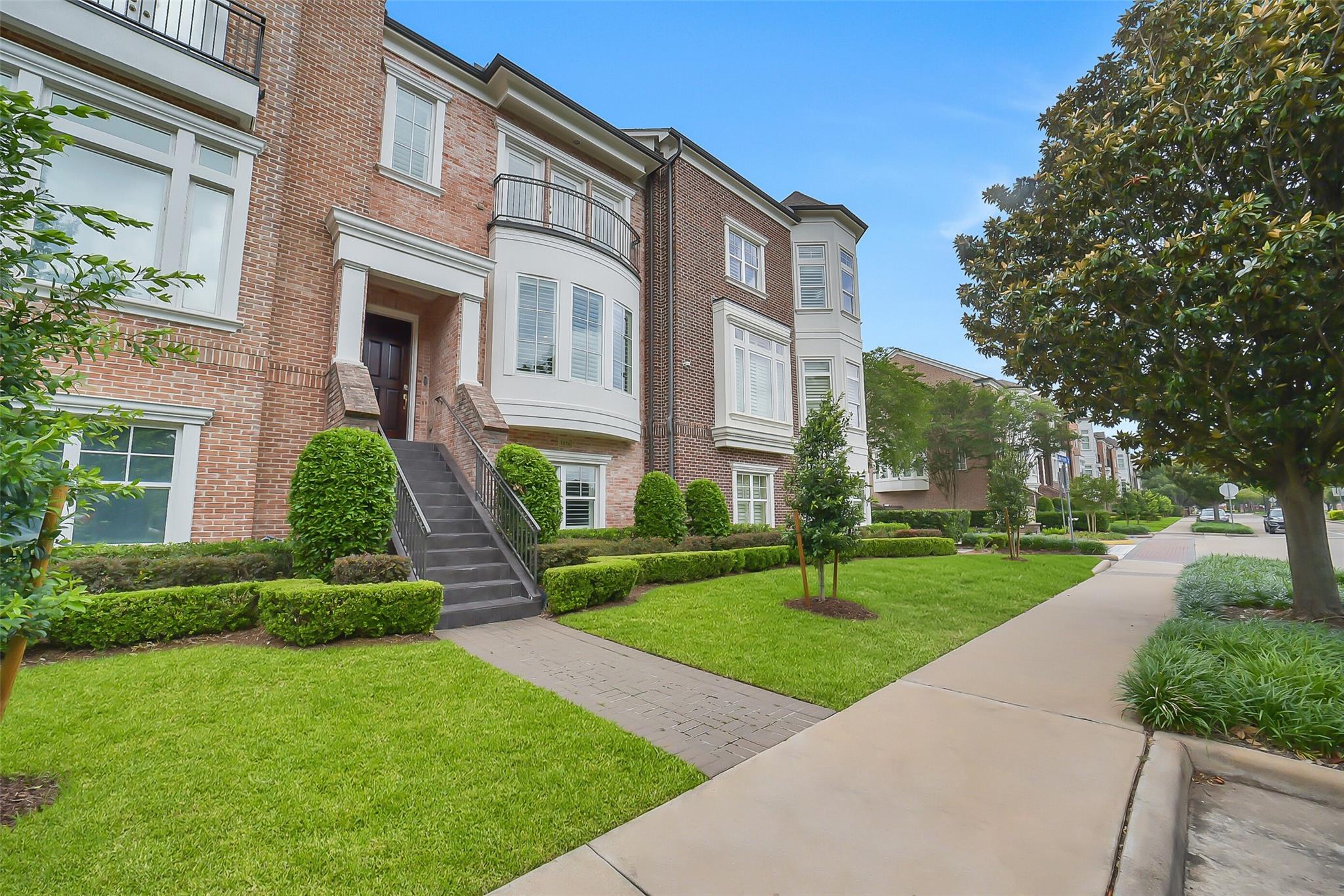 1374 Lake Pointe Parkway
