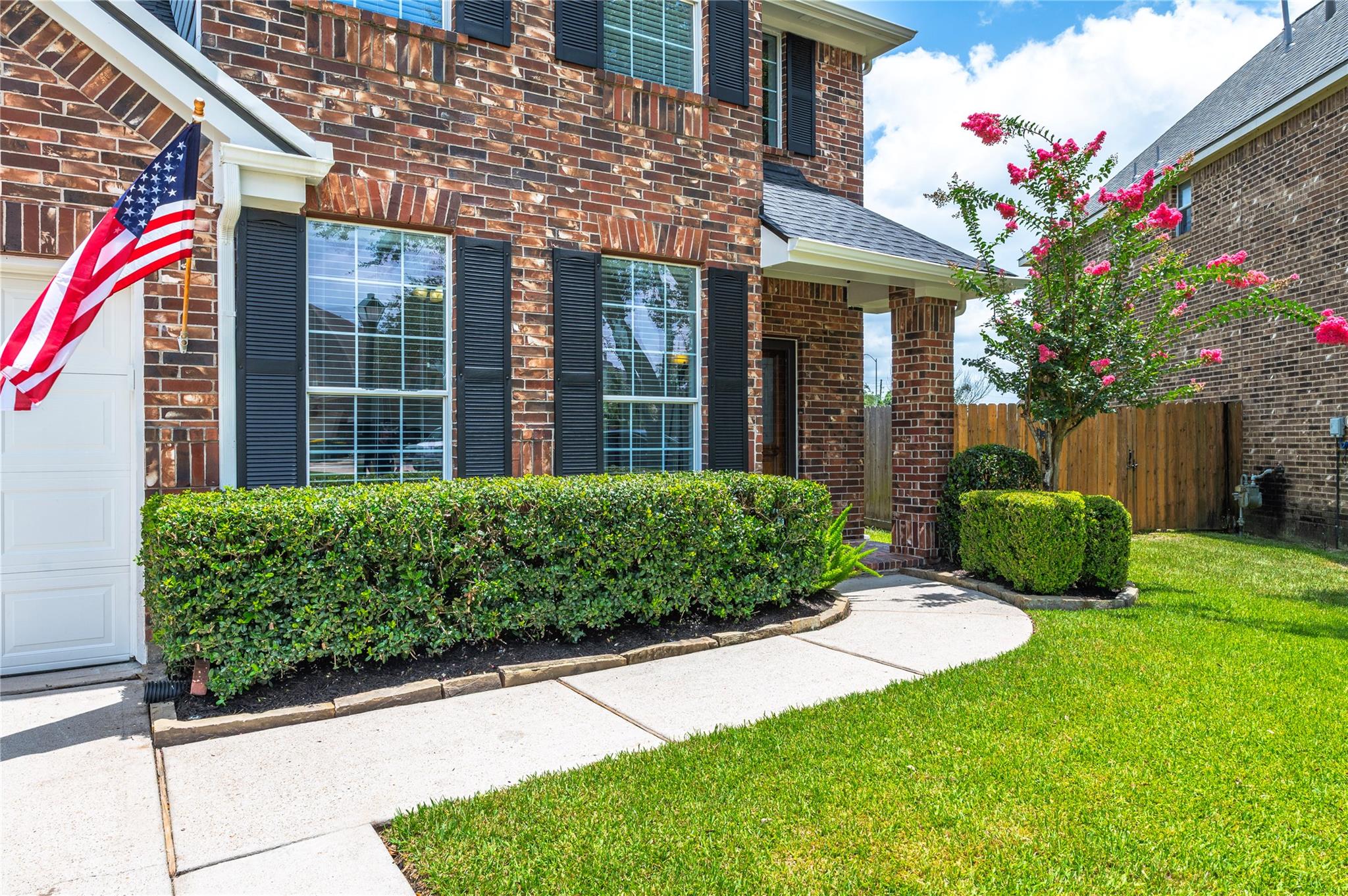 3829 Houston Lake Drive