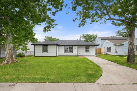 Photo of 2308 Garvey Drive, Pasadena, TX 77506 (MLS # 79102286)