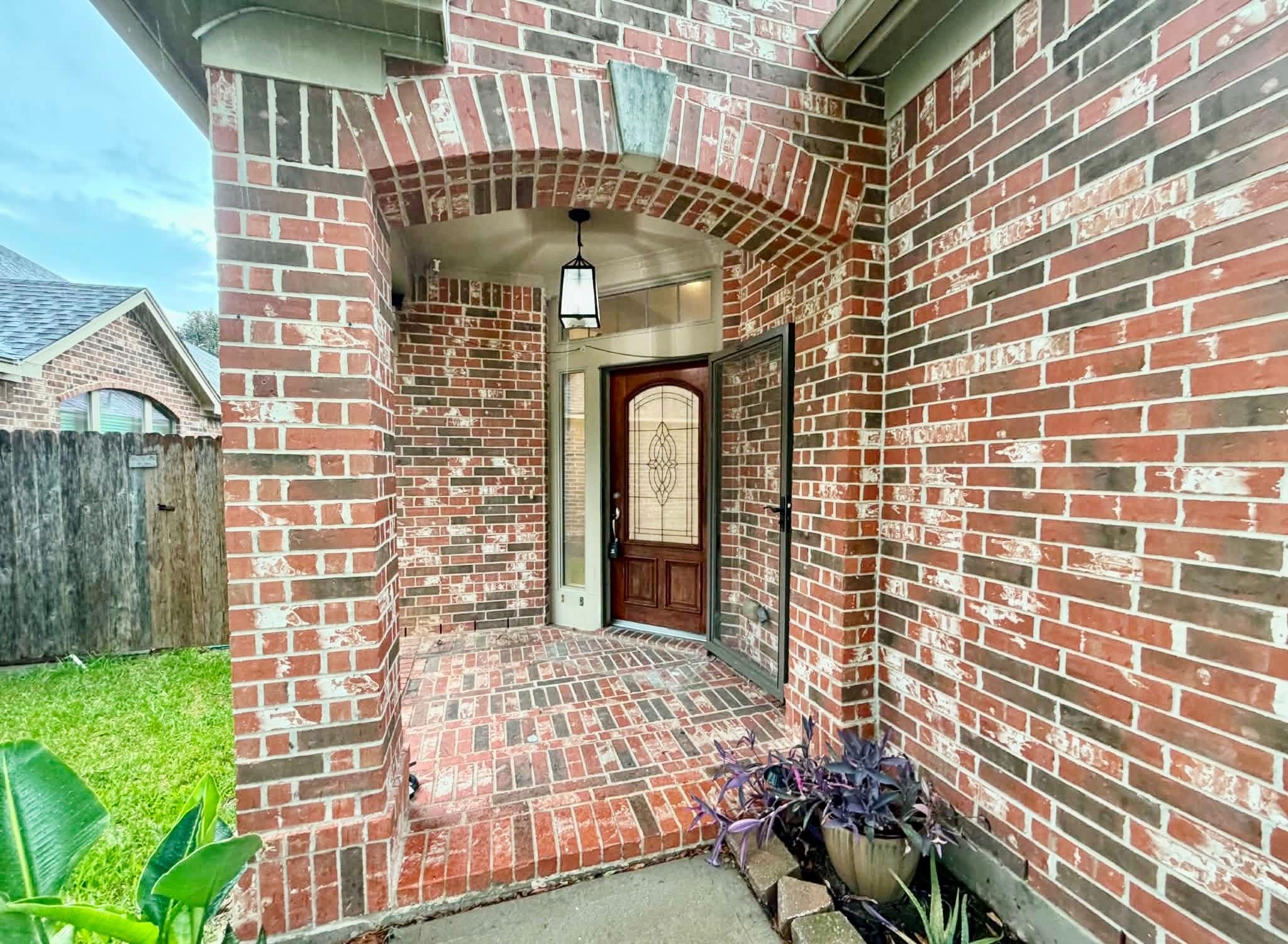 5607 Wagon Wheel Lane