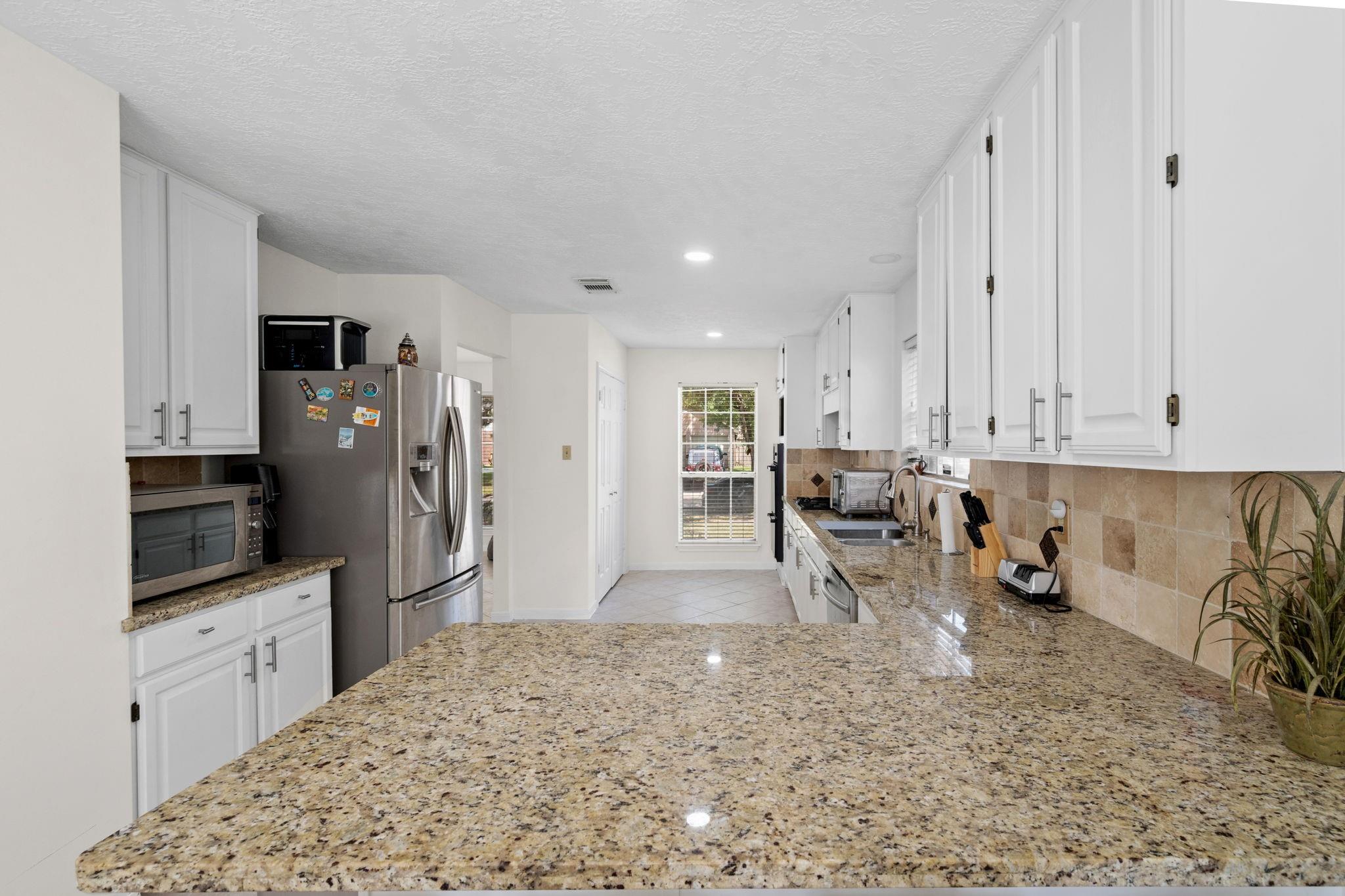 7306 Oak Walk Drive