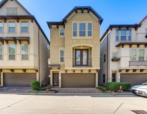 Photo of 10014 Spring Shadows Park Circle, Houston, TX 77080 (MLS # 27338282)