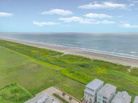 Photo of 1833 Seaside Dr Drive, Galveston, TX 77550 (MLS # 8122283)