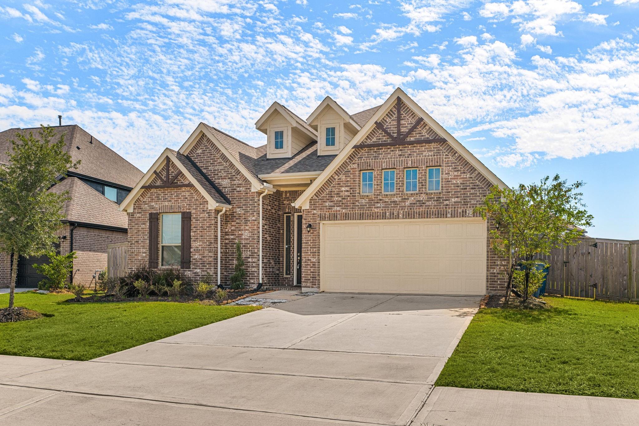 32307 Elmwood Manor