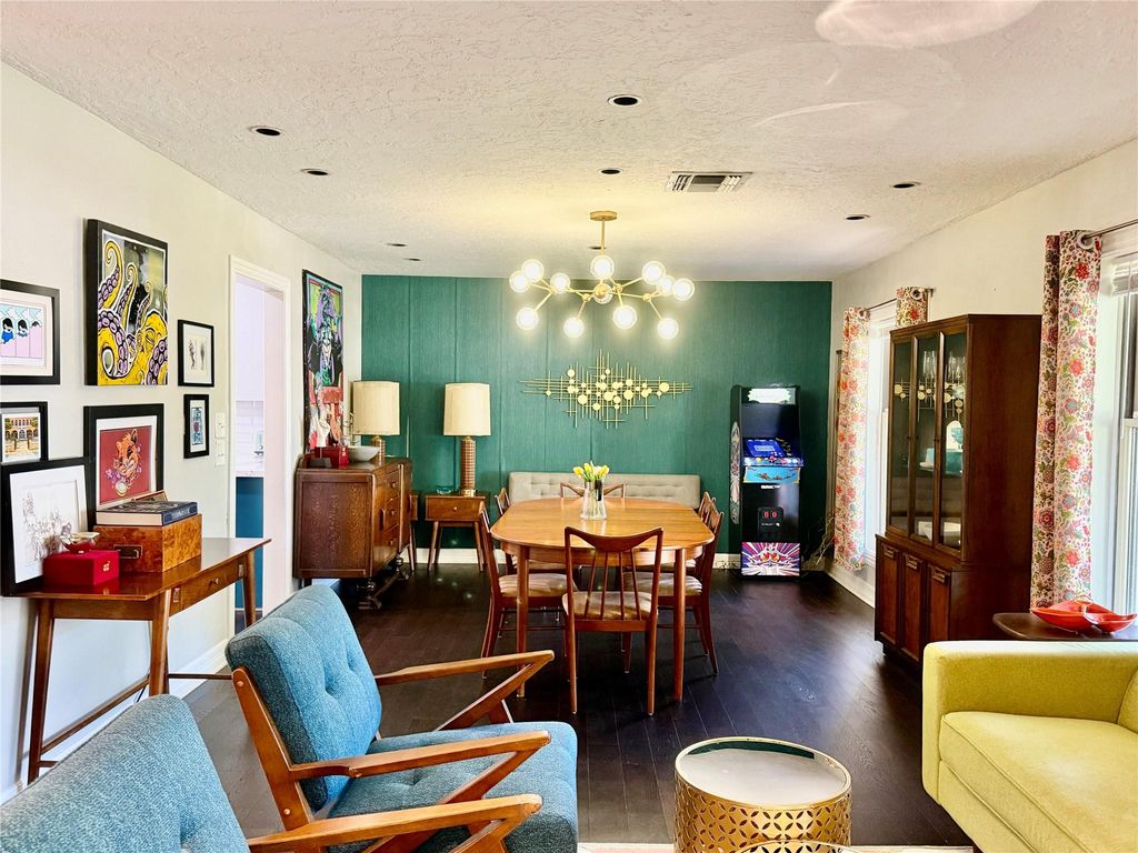 Photo of 4315 Breakwood Drive, Houston, TX 77096 (MLS # 67717362)