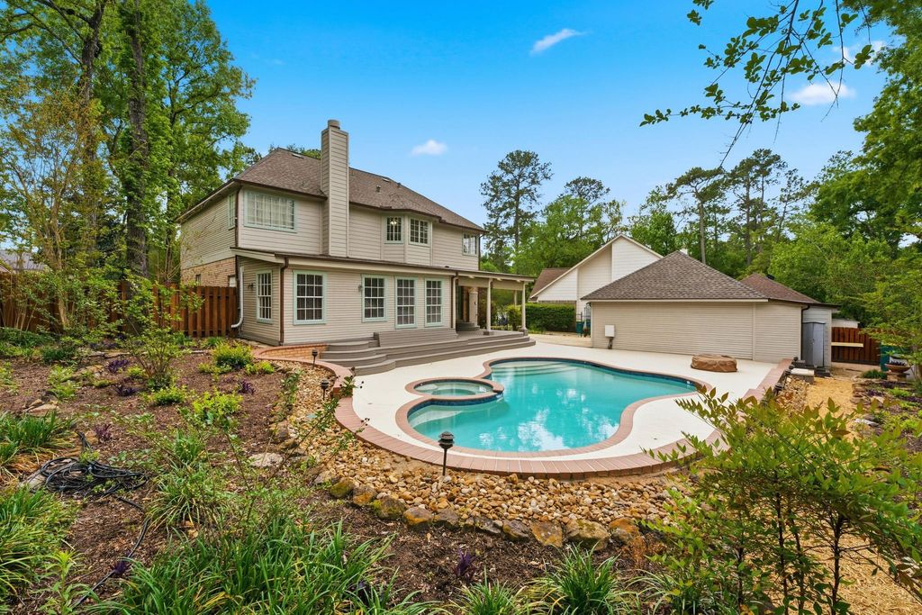 Photo of 34 Outervale Place, The Woodlands, TX 77381 (MLS # 66641206)