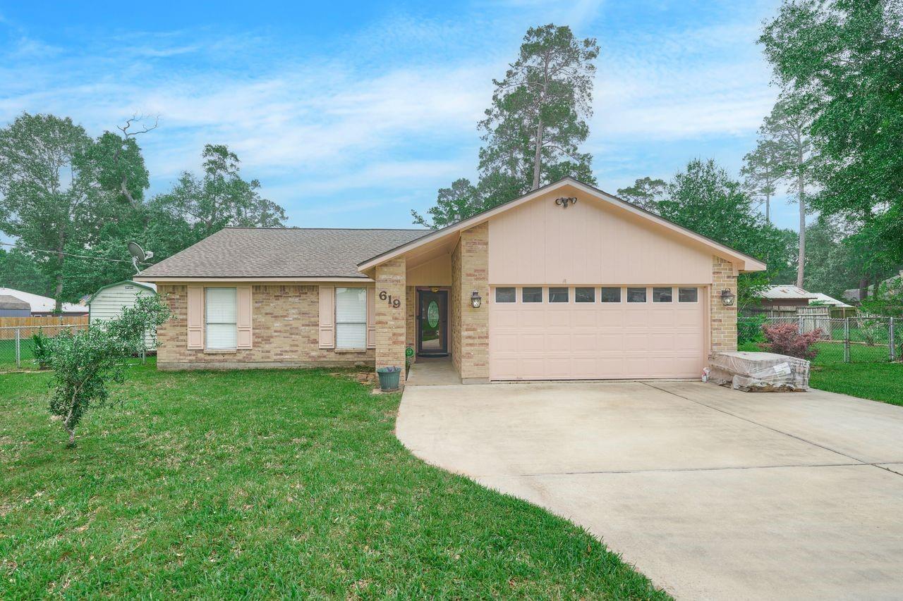 619 Pinewood Drive