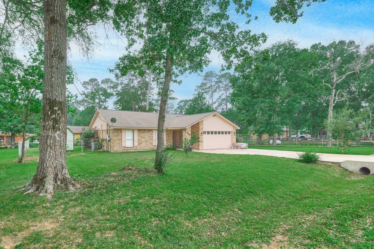 619 Pinewood Drive