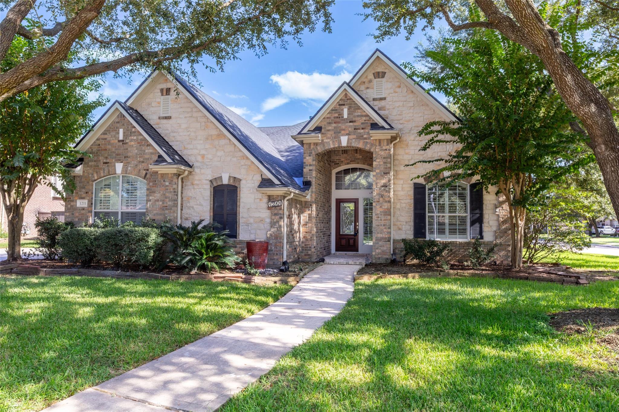 1211 Sterling Court
