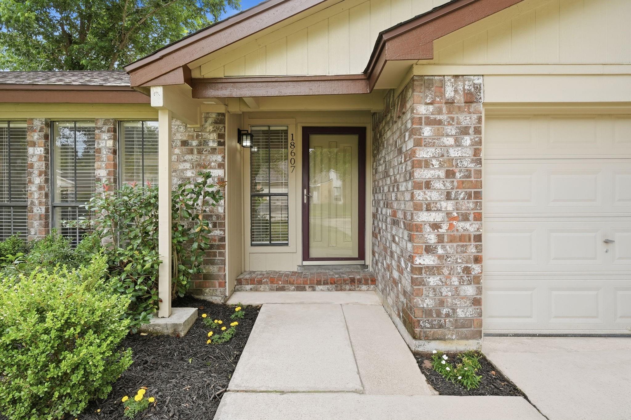 18607 Hiddenbay Way