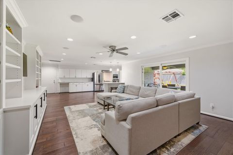 Photo of 5434 Valkeith Drive, Houston, TX 77096 (MLS # 59187255)