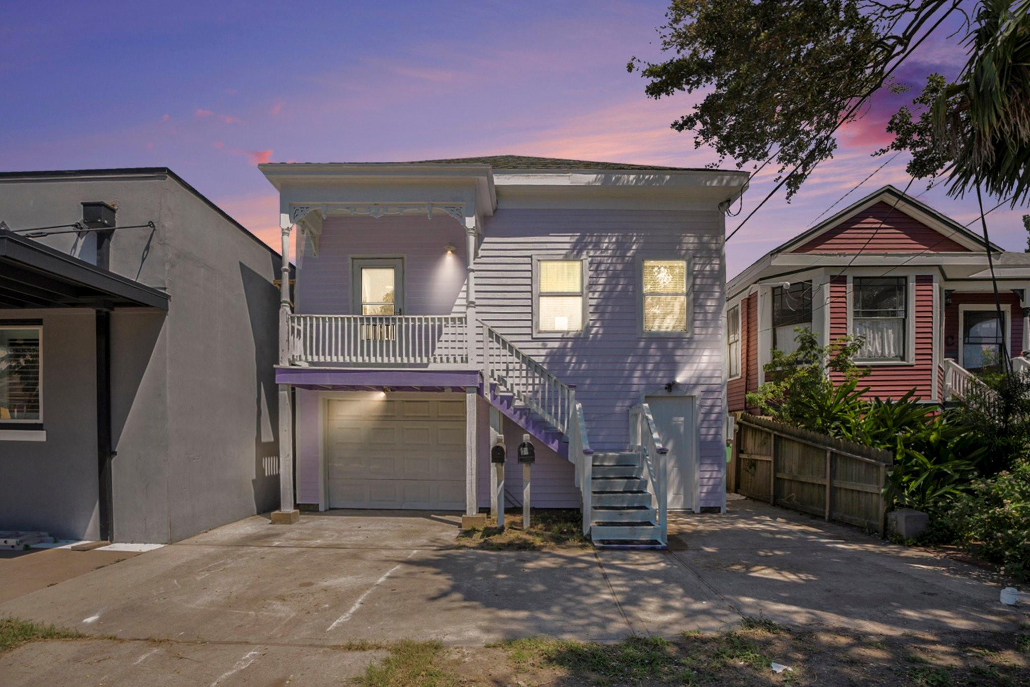 1512 Moody Avenue