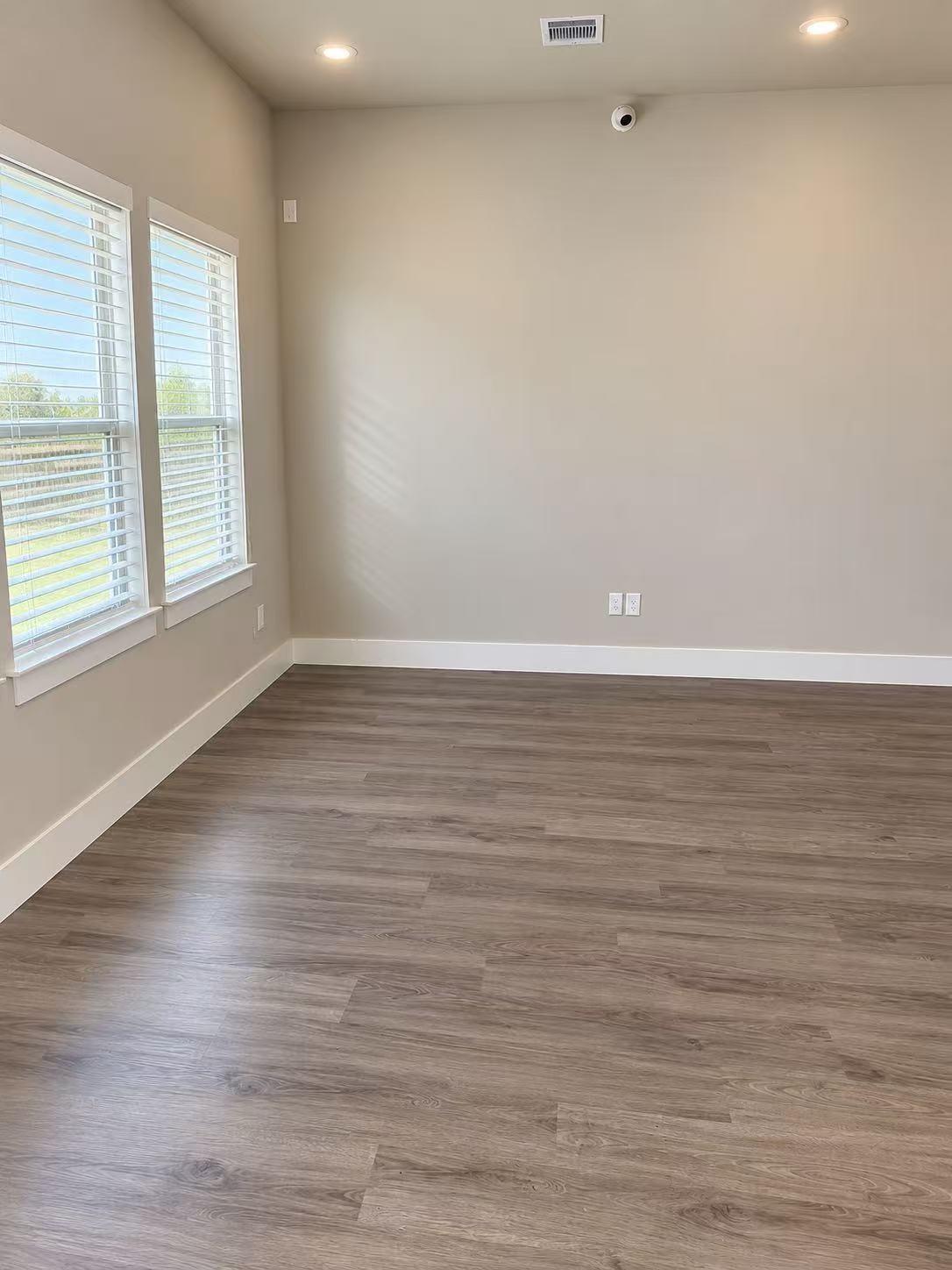 6702 Metro Boulevard 17
