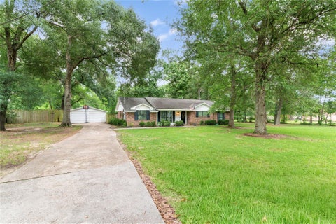 Homes For Sale - 27216 Blueberry Hill Dr Drive<br/> Conroe, TX 77385