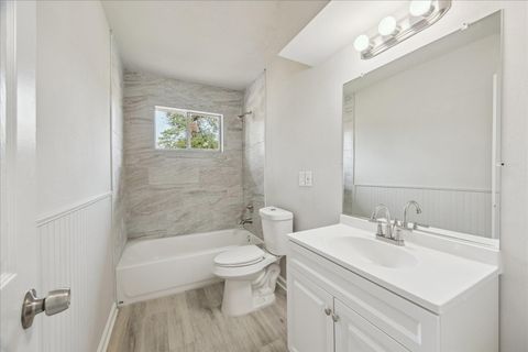 Tiny photo for 5922 Fontenelle Drive, Houston, TX 77035 (MLS # 40699037)