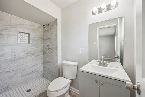 Tiny photo for 5922 Fontenelle Drive, Houston, TX 77035 (MLS # 40699037)