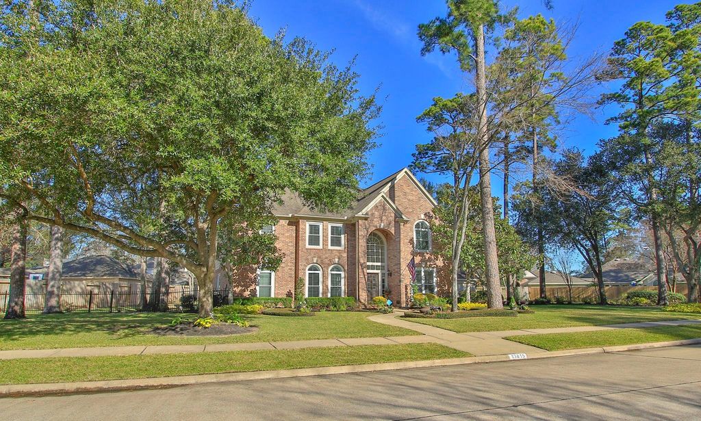 Photo of 13815 Lakewood Crossing Boulevard, Houston, TX 77070 (MLS # 73210572)