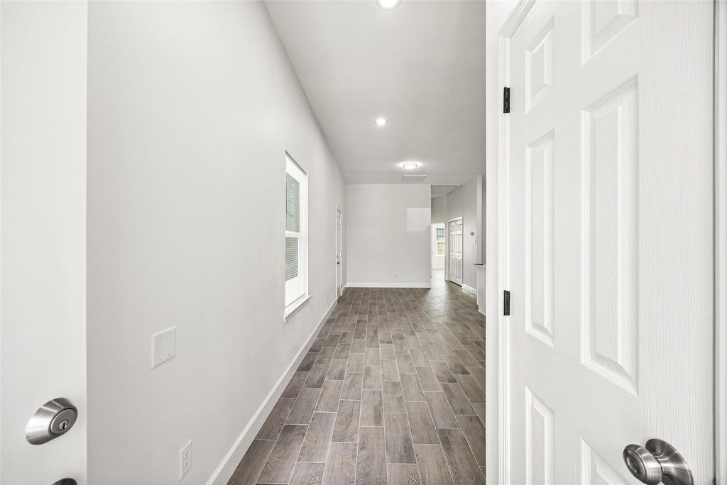 Photo of 1550 Lombardy Street, Houston, TX 77023 (MLS # 24586154)