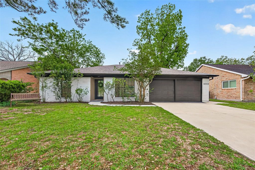 Photo of 6003 Benning Drive, Houston, TX 77096 (MLS # 89412059)