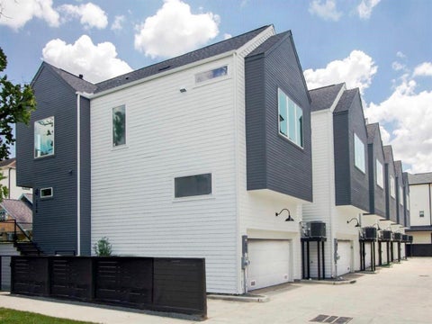 Photo of 1218 W 24th Street #F, Houston, TX 77008 (MLS # 41632181)