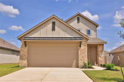 Homes For Sale - 11721 Airspeed Drive<br/> Conroe, TX 77303