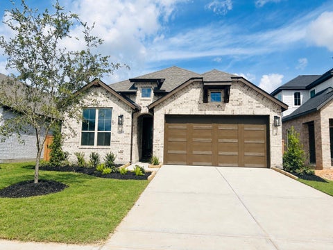 Photo of 17915 Oakwood Stream Drive, Webster, TX 77598 (MLS # 22388490)