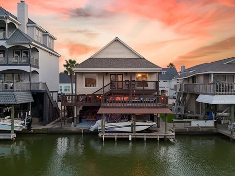Photo of 1822 Port O'call Street, Galveston, TX 77554 (MLS # 70147496)