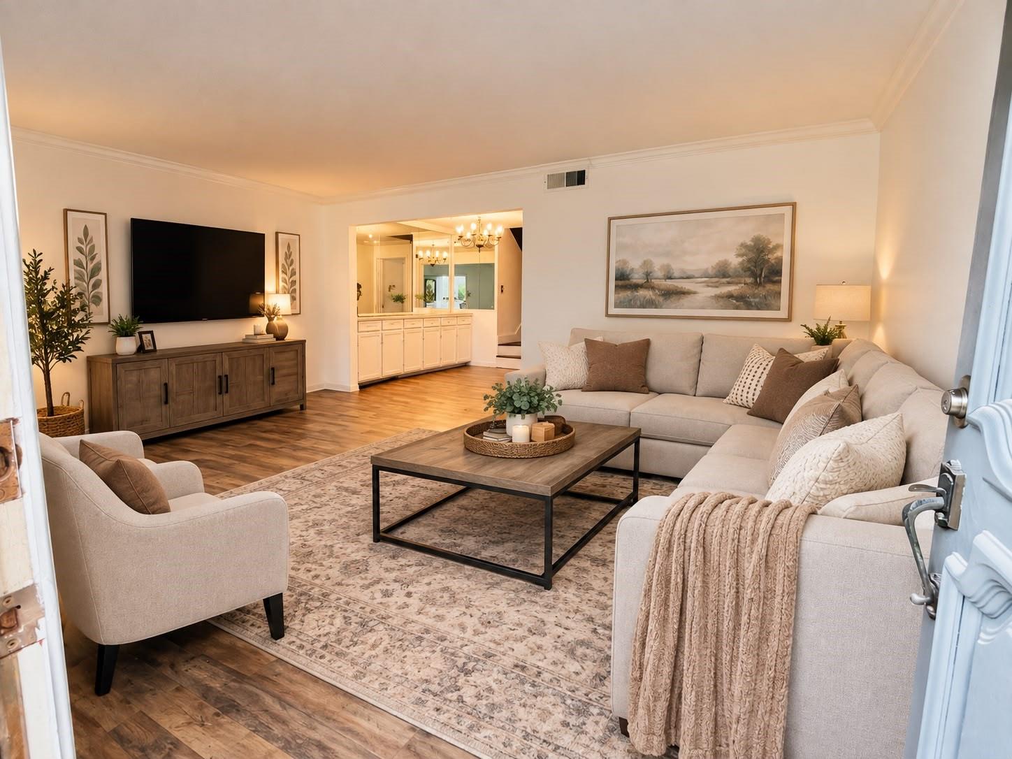 1311 Town Circle 4