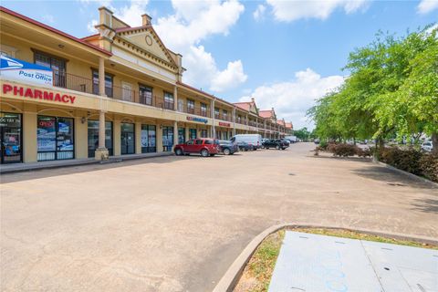 Photo of 12989 Bellaire Boulevard #3, Houston, TX 77072 (MLS # 3273045)