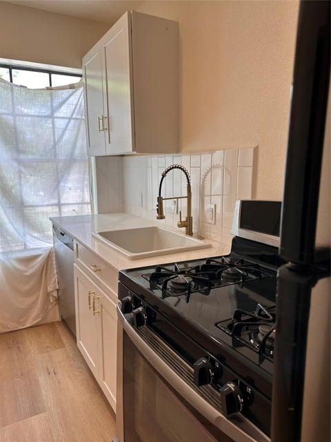 Photo of 410 Randall Street #7, Pasadena, TX 77506 (MLS # 41943982)