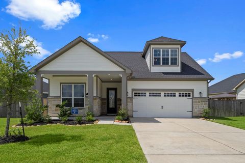 Photo of 1306 Hidden Oaks Dr, Tomball, TX 77375 (MLS # 24526741) Photo of 1306 Hidden Oaks Dr, Tomball, TX 77375 (MLS # 24526741)