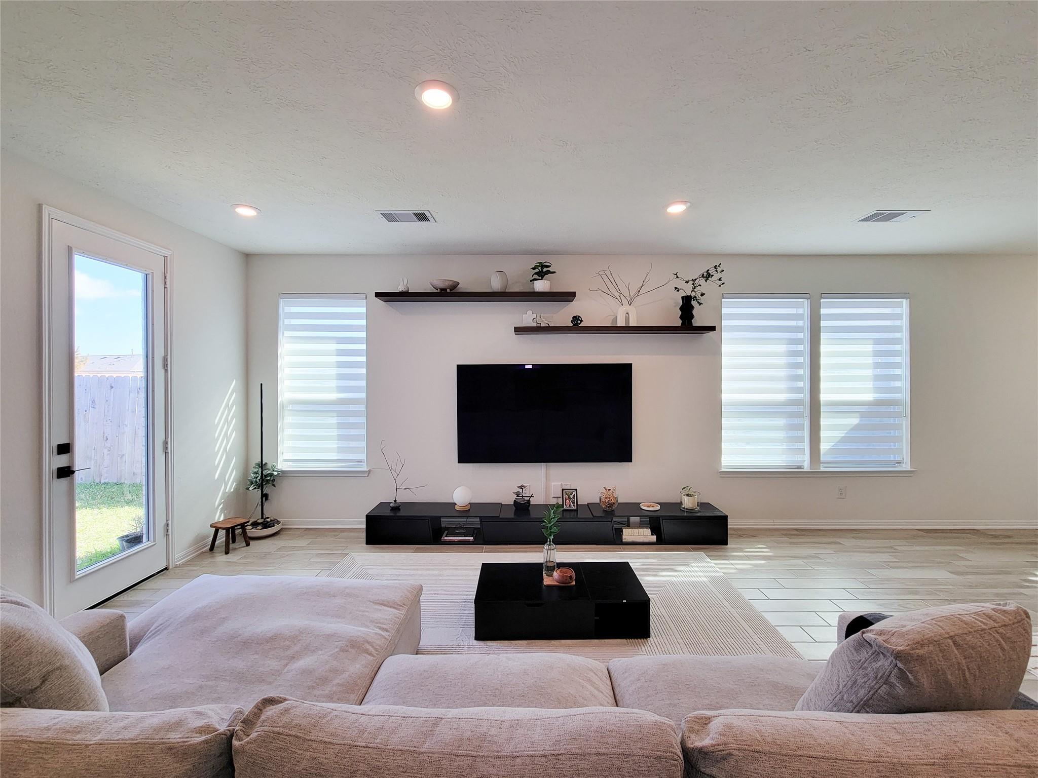 8214 Leisure Point Drive
