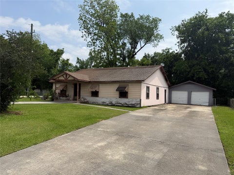 Photo of 15818 Waverly Drive, Houston, TX 77032 (MLS # 61211137)