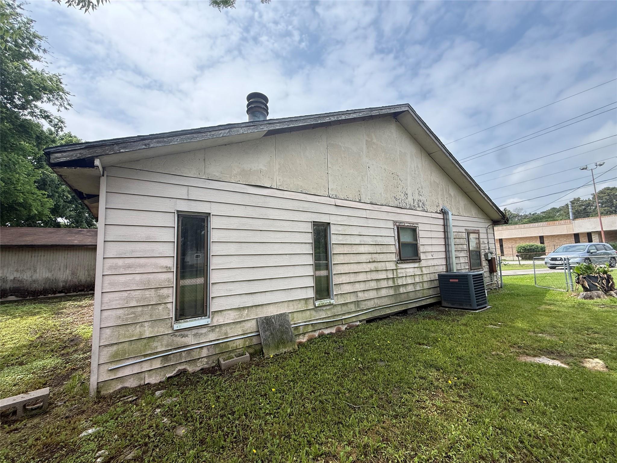 15818 Waverly Drive