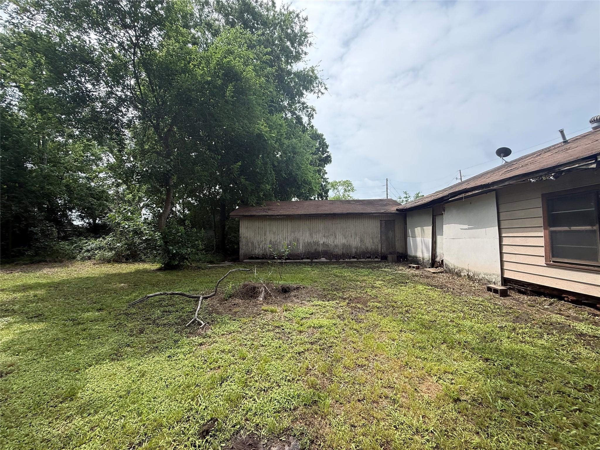 15818 Waverly Drive