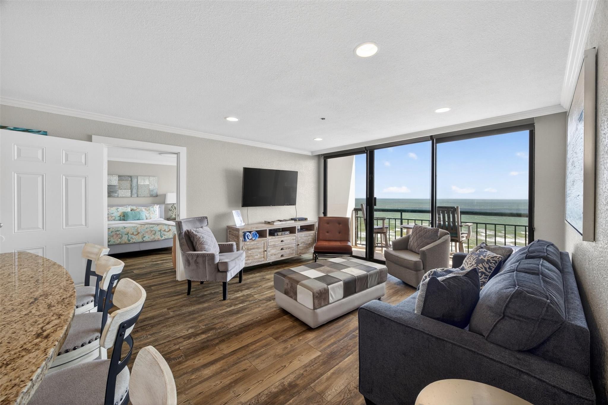 5220 Seawall Boulevard 1536/37