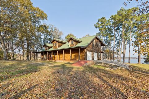 Photo of 384 Lonesome Dove Trail, Trinity, TX 75862 (MLS # 14080261)