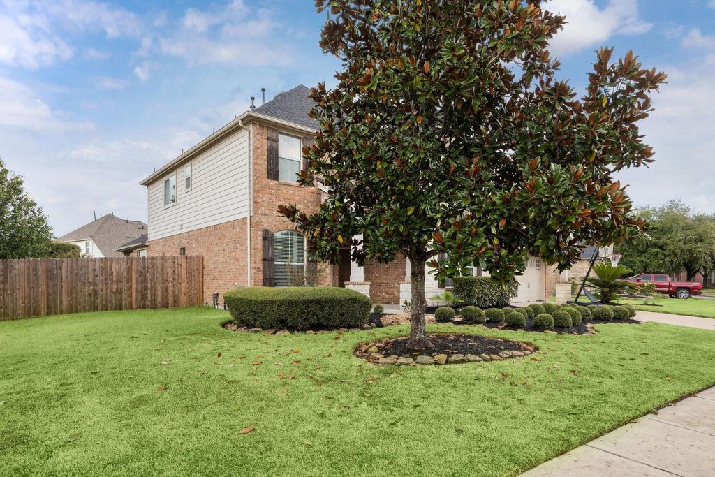 Photo of 13815 Lake Livingston Drive, Houston, TX 77044 (MLS # 53335730)
