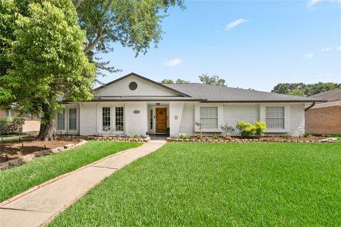 Photo of 5614 Edith St, Houston, TX 77081 (MLS # 54194829)