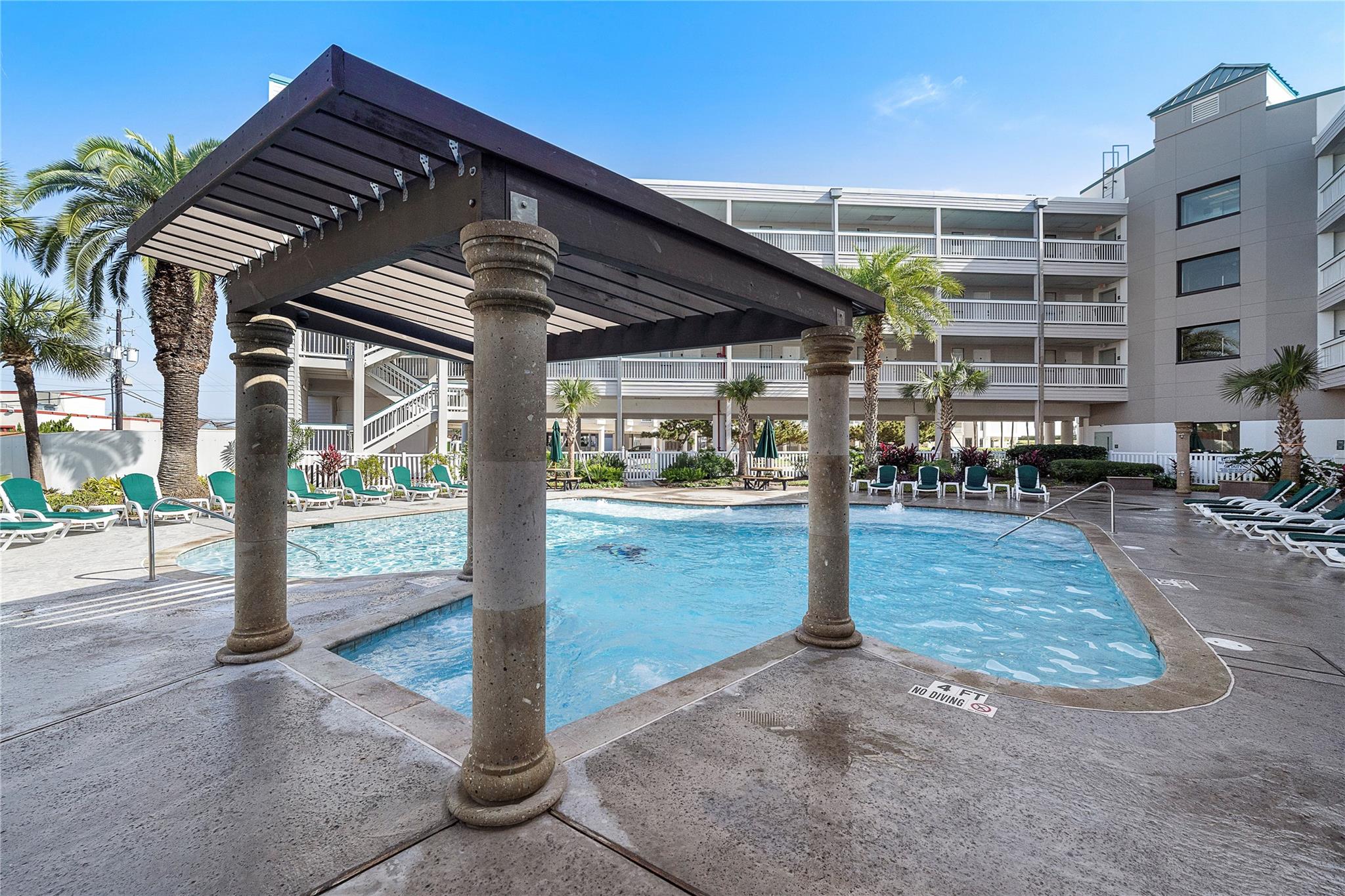 6102 Seawall Boulevard 187